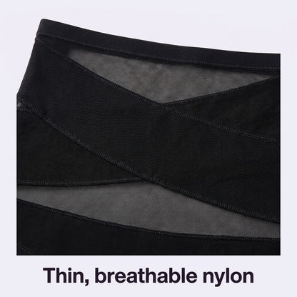 Gros plan sur les bandes croisées et le mesh, nylon fin et respirant